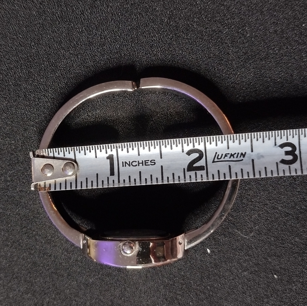 Focus 9003 Cuff Bracelet Quartz Analog Watch - Picture 6 of 6